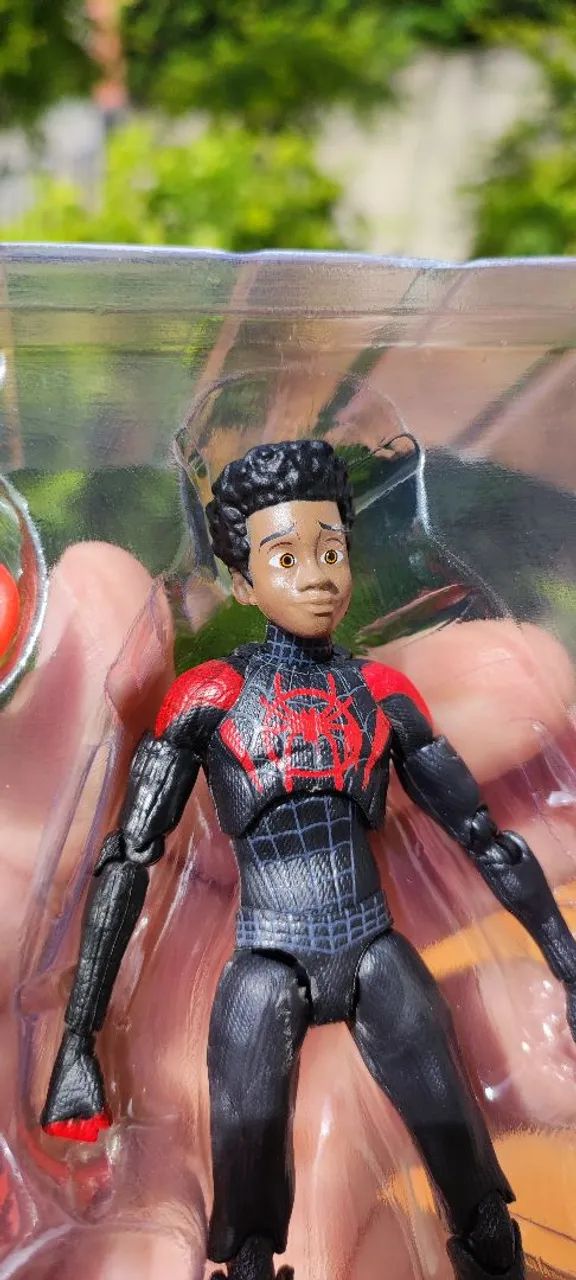 BONECO / ACTION FIGURE MILES MORALES ARANHAVERSO - Foto 4