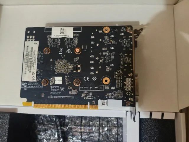 PNY GTX 1650 GDDR6 - Foto 3
