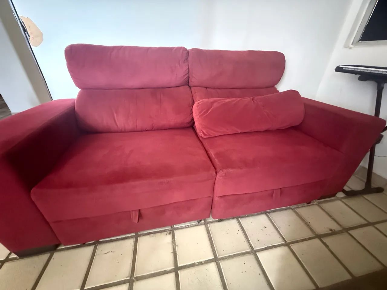 Sofá conservado - Foto 2