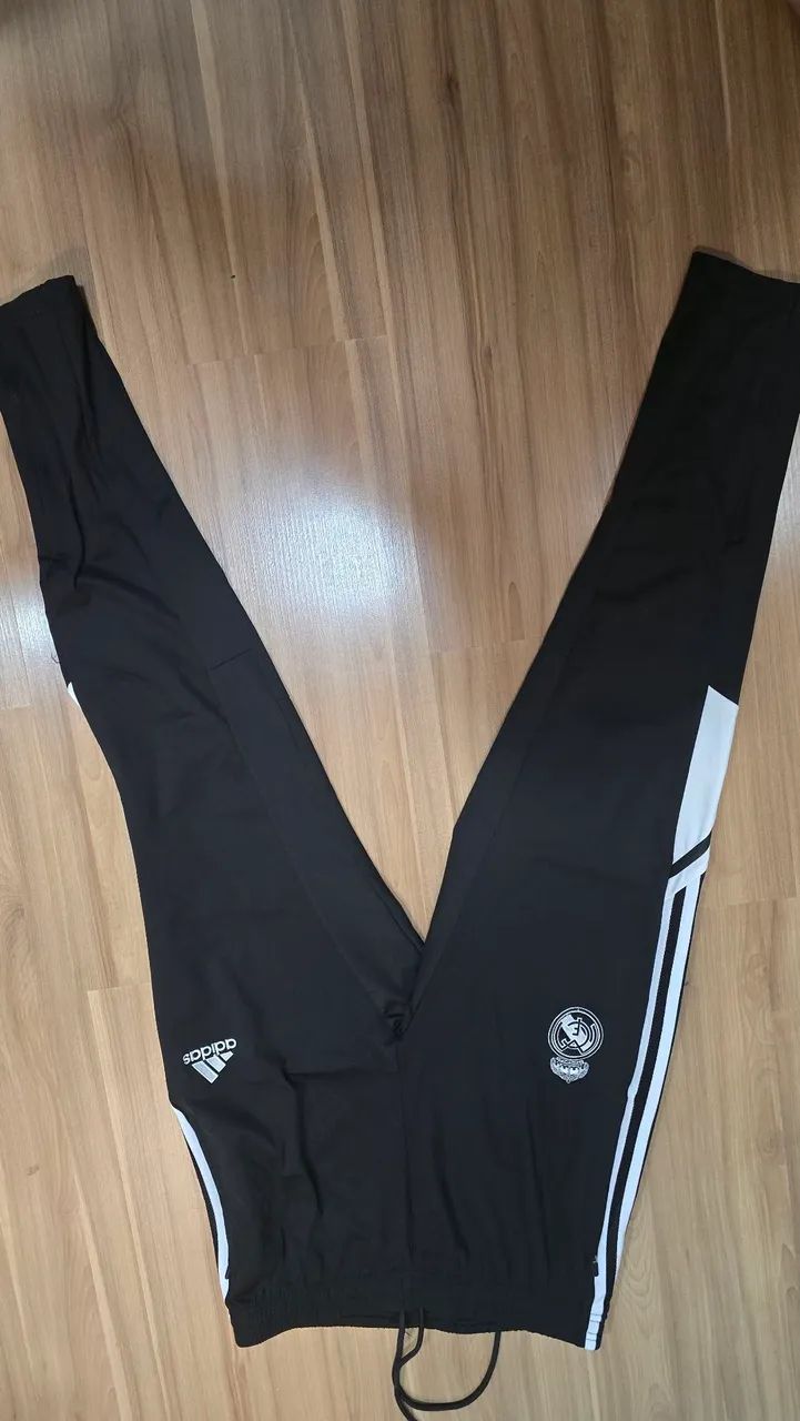 Conjunto Real Madrid adidas M - Roupas - Jardim Tufanin, Leme