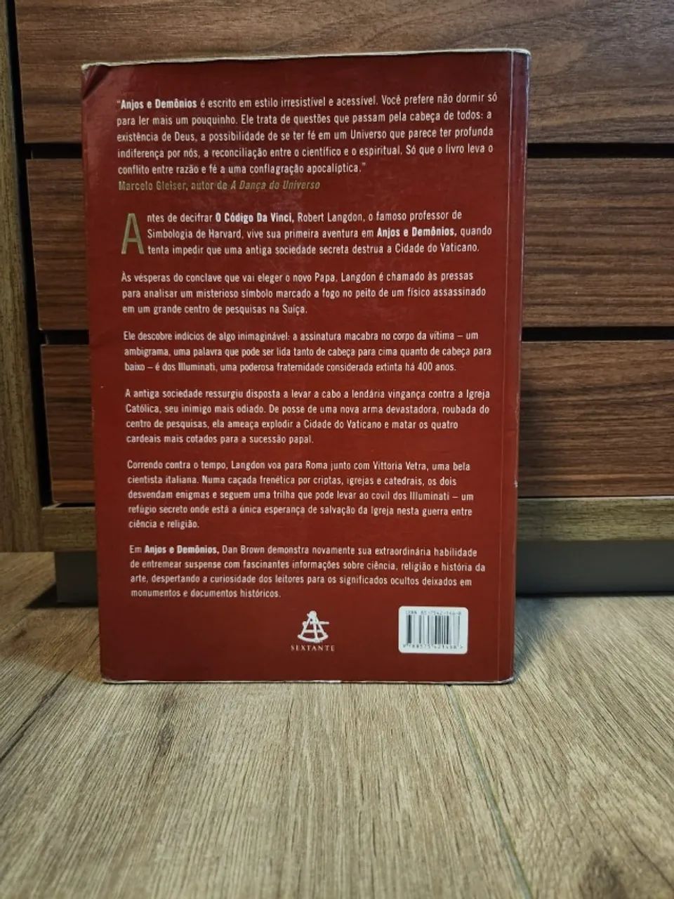 Livro anjos e demônios - Dan Brown - Foto 2