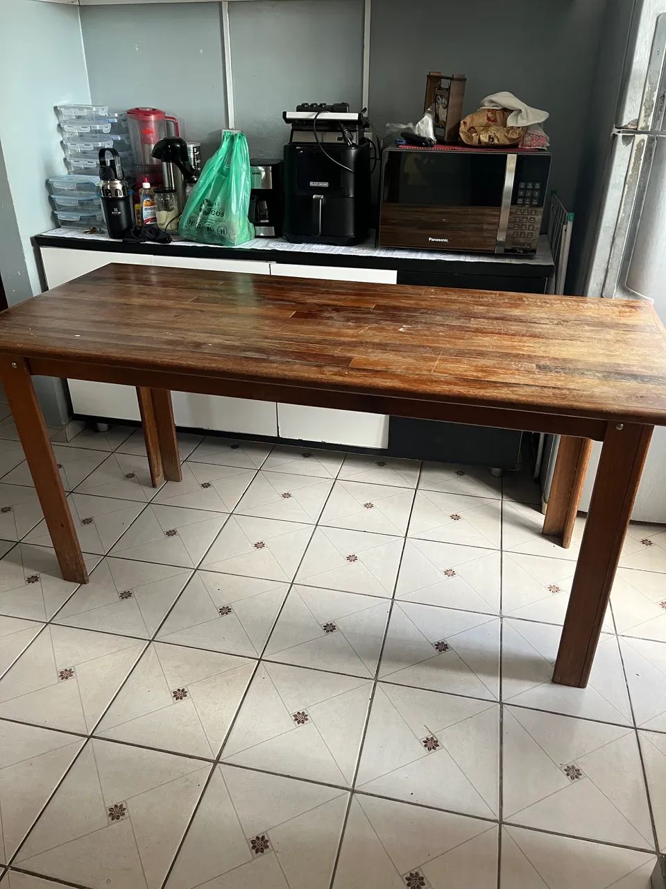 Mesa de madeira de 6 lugares - Foto 2