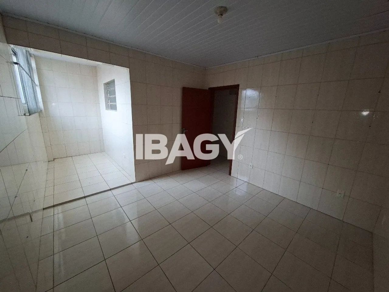Excelente Casa 4 dormitório(s) em Barreiros - São José - Foto 5