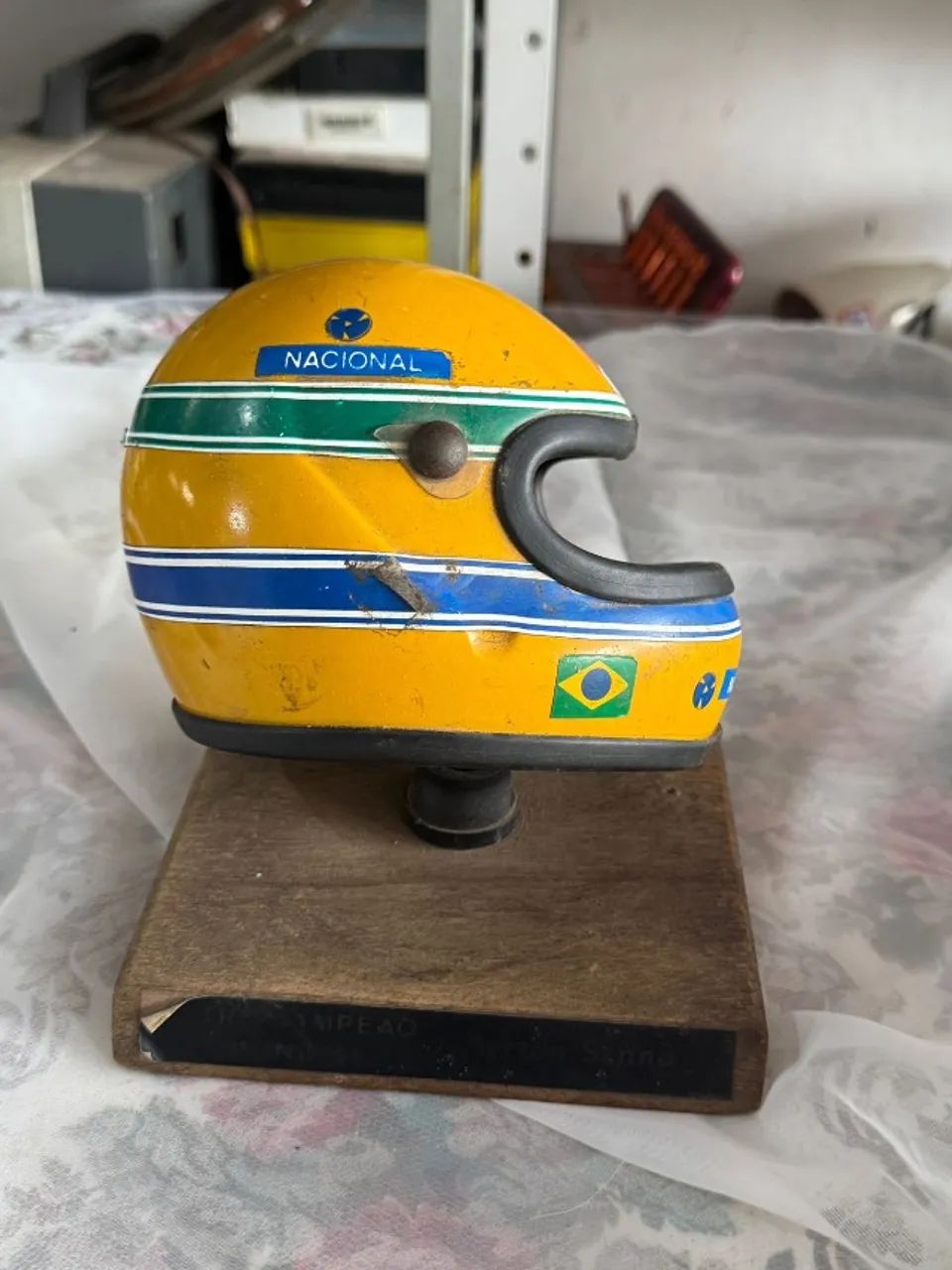 Miniatura capacete Ayrton Senna colecionável  - Foto 2