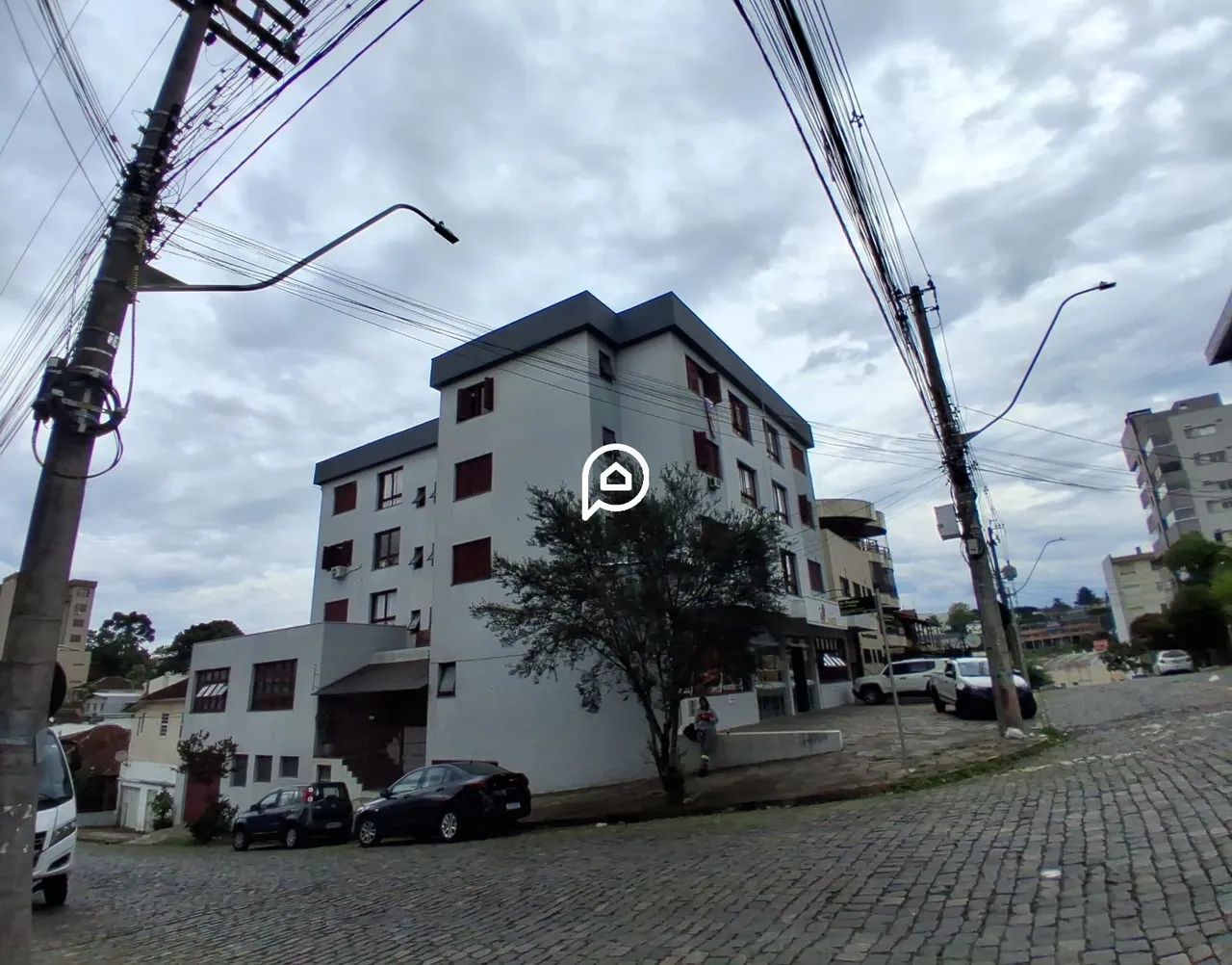 Apartamento semi mobiliado 2 dormitórios