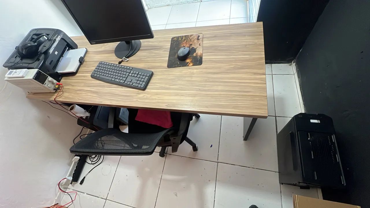Vende-se: TRÊS MESAS E UM PC COM IMPRESSORA  - Foto 5