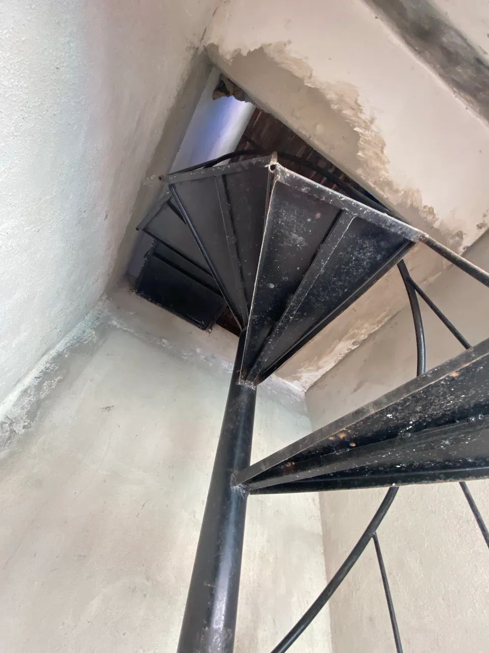 ESCADA CARACOL - Foto 2