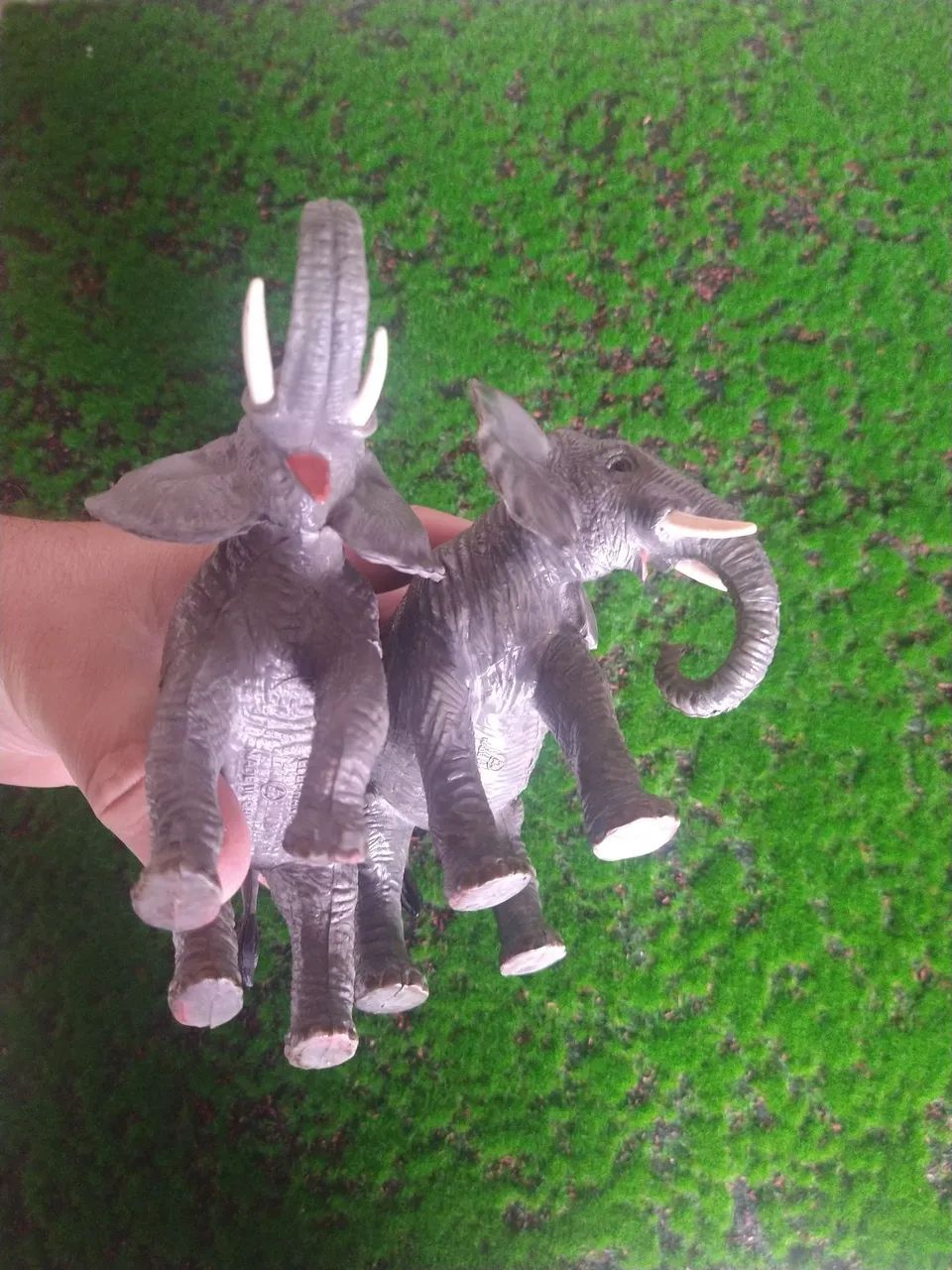 Miniatura de elefantes de brinquedo - Foto 4