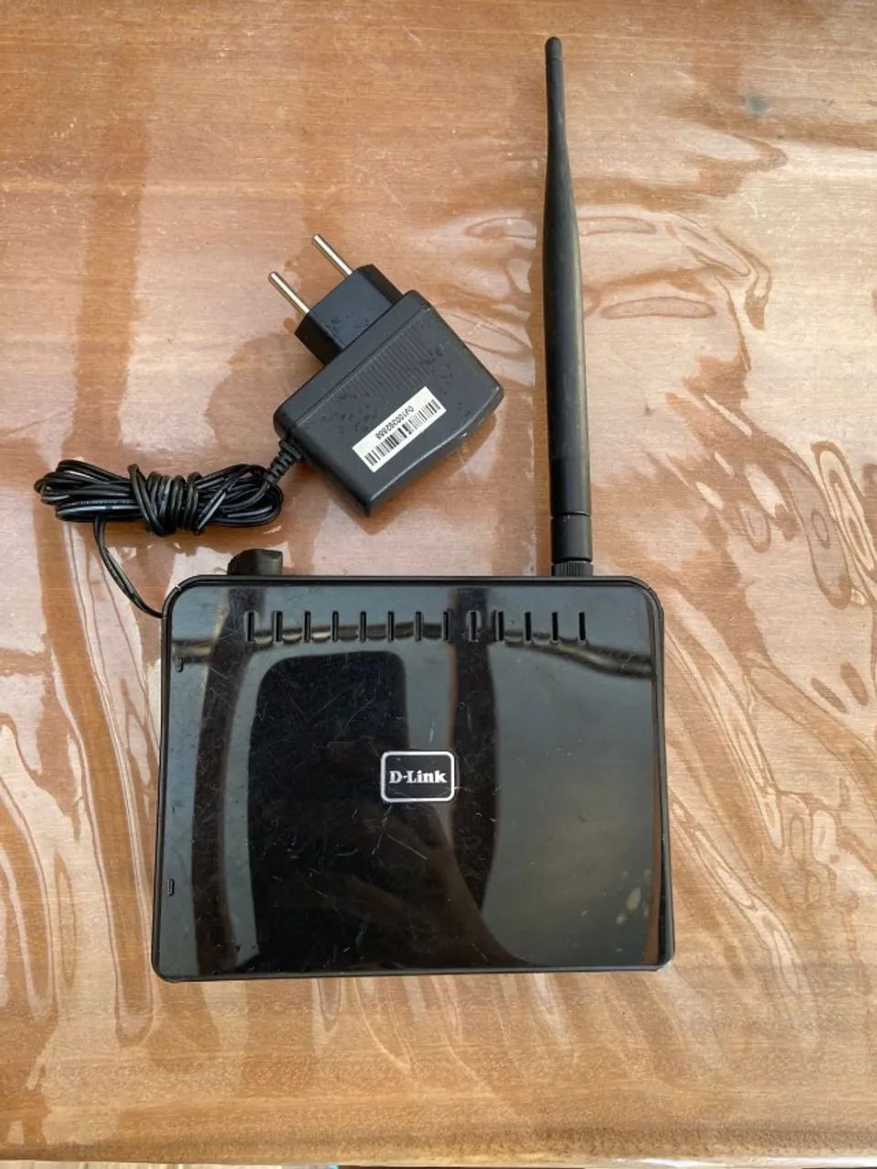 Roteador WiFi D-Link DIR-600 2.4GHz 4 Portas LAN PretoRoteador