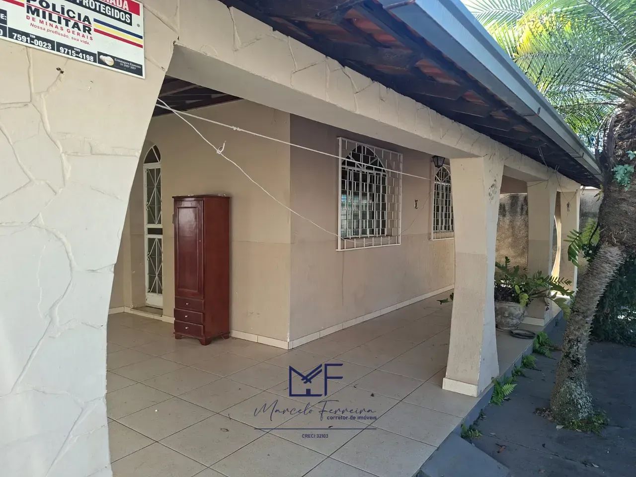Excelente casa no Centro - Florestal - MG