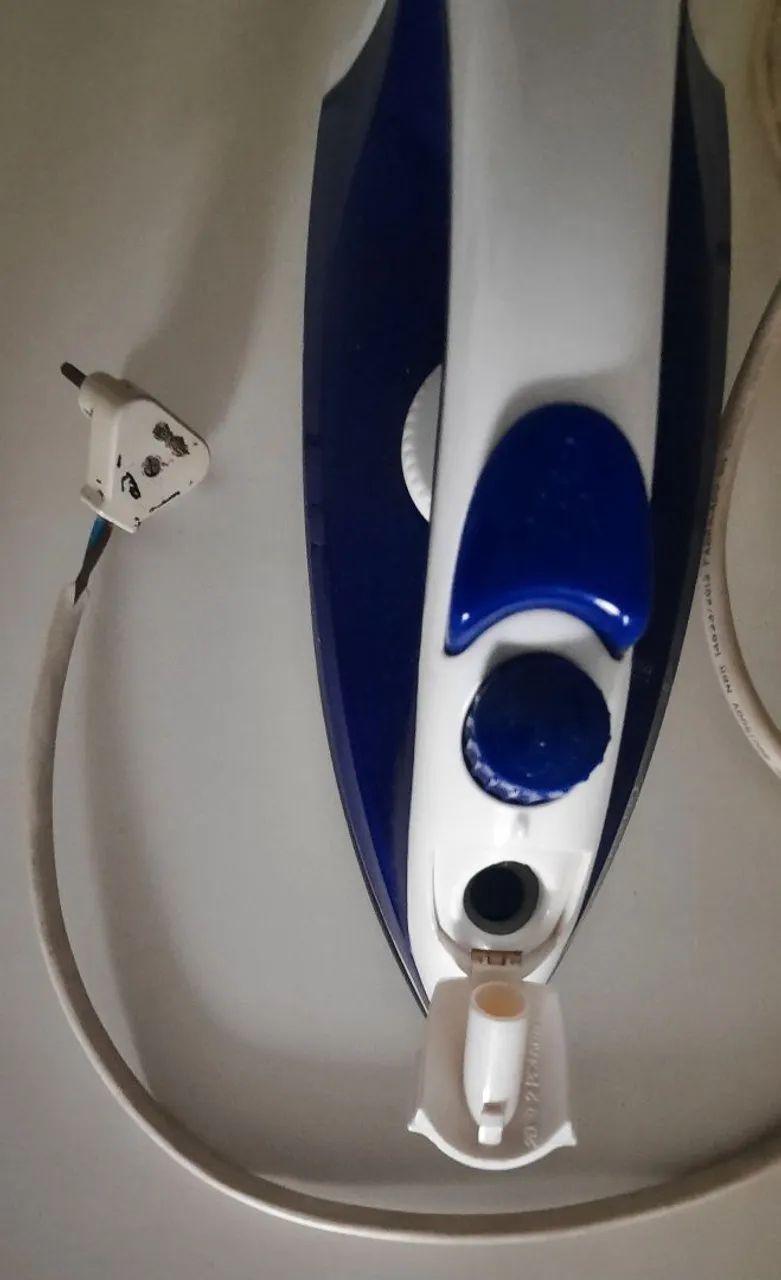 FERRO DE PASSAR BLACK & DECKER  - Foto 3