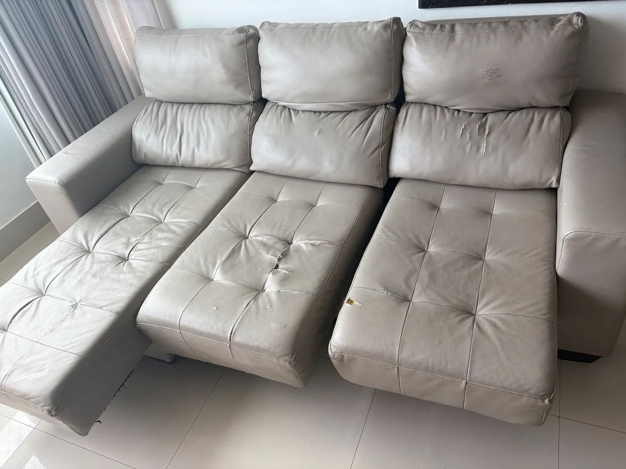 Sofá 3 lugares - Foto 3