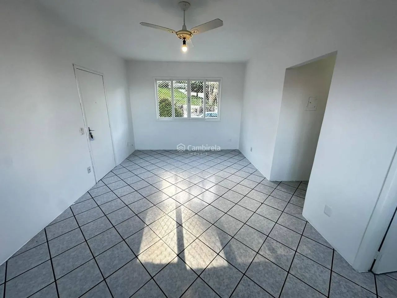 Apartamento de 02 dormitórios para locação no Centro/ São José - Foto 3