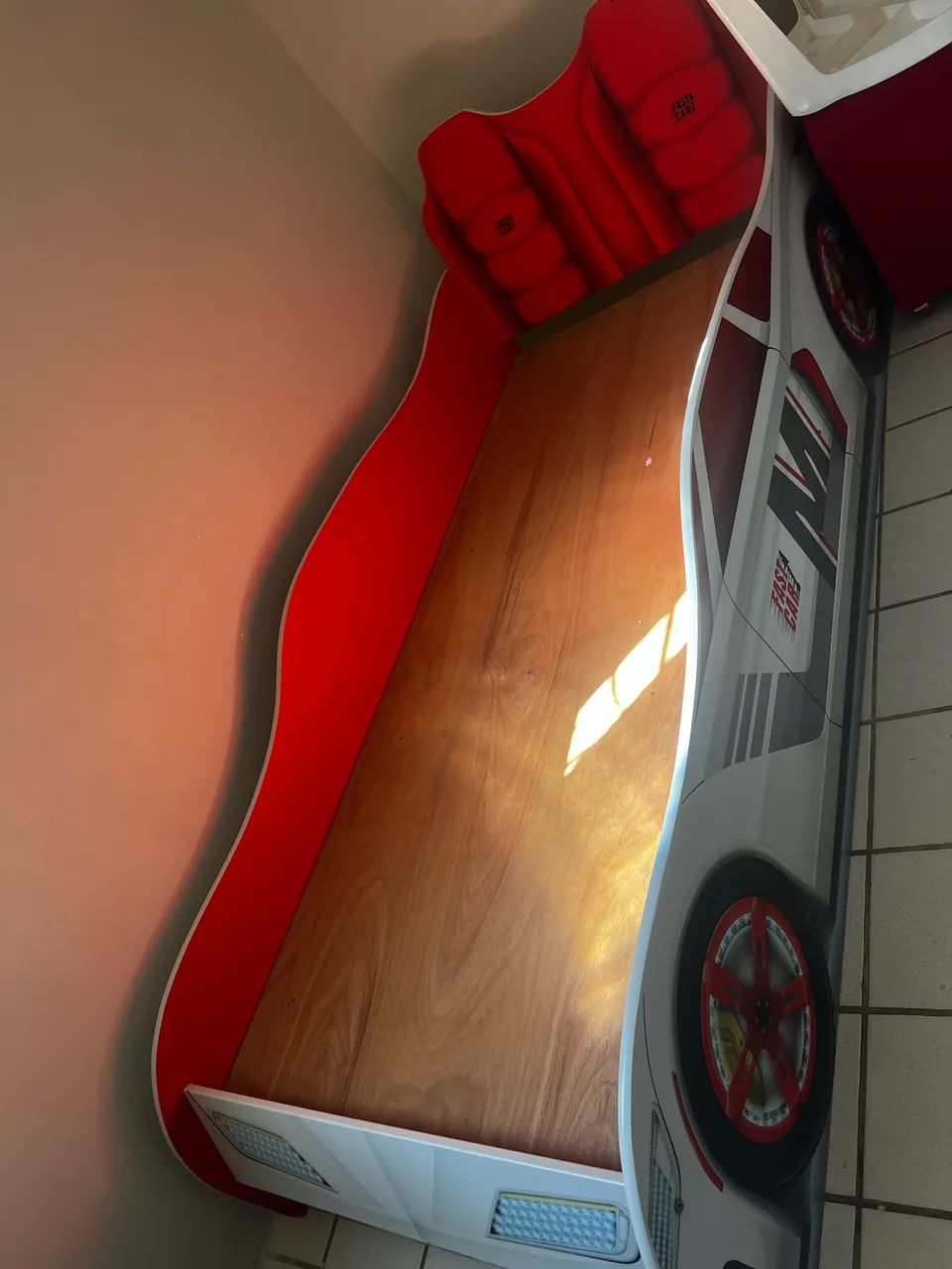 Cama infantil carros com colchão  - Foto 2