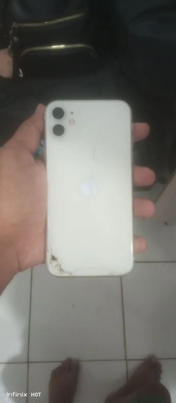 iPhone 11 quebrado  - Foto 3