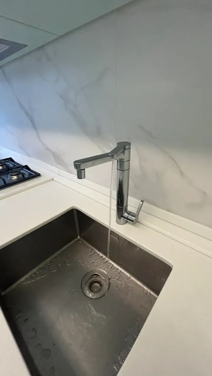 Alugo apartamento com 77 m² semi mobiliado - Foto 4