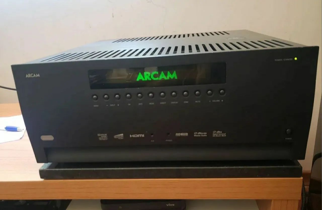 Receiver Arcam FMJ AVR600 7.1