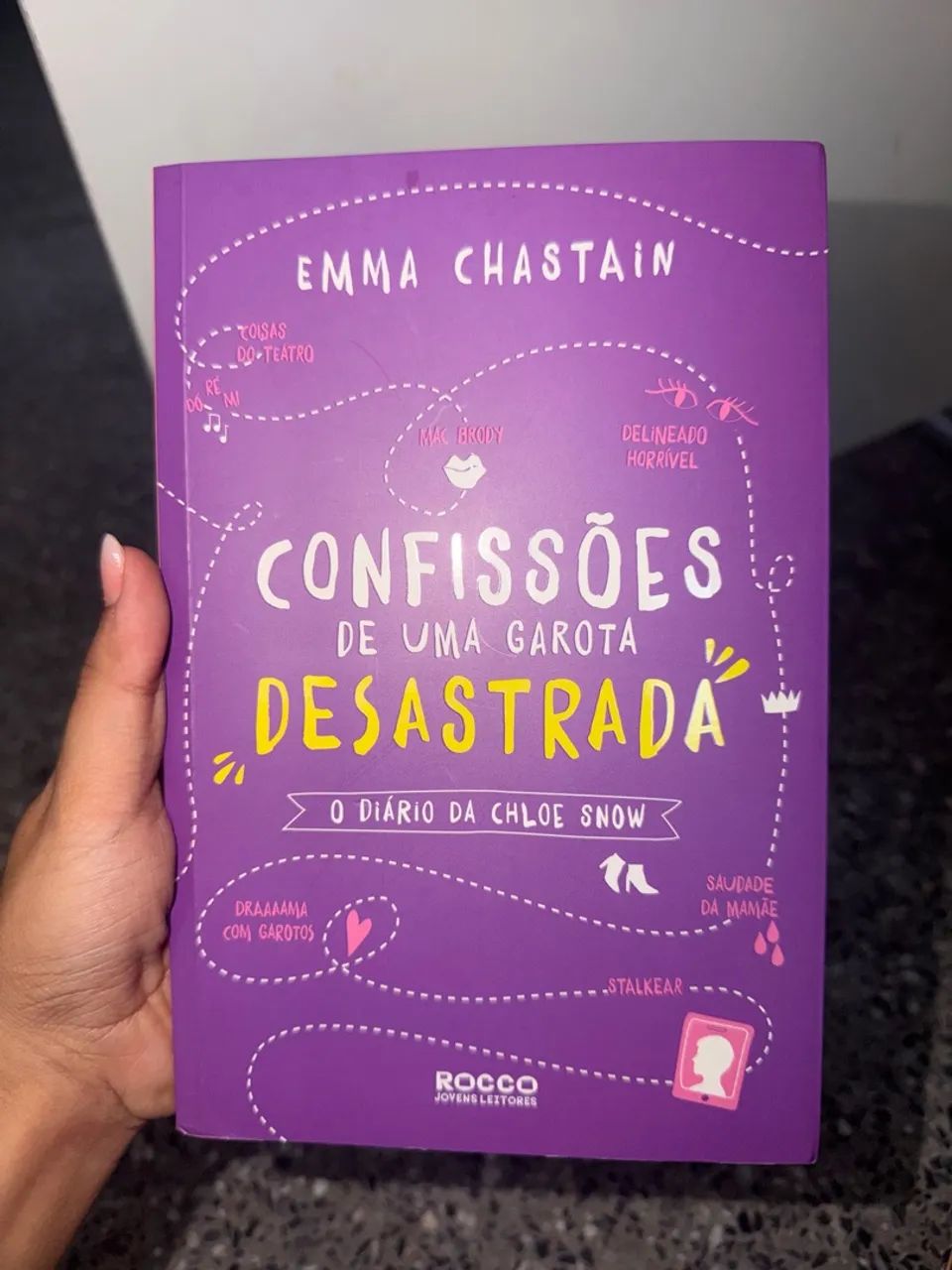 Confissões de uma garota desastrada livro 