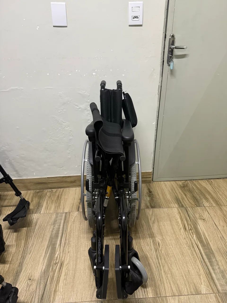 Cadeira de rodas - Foto 5