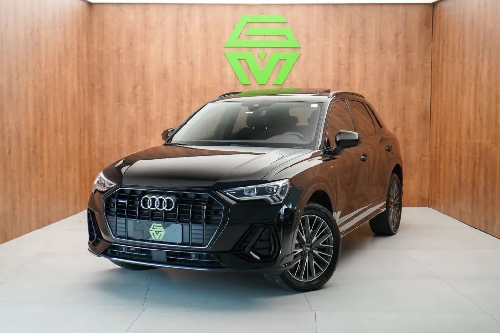 Audi Q3 Perf. Black 2.0 TFSI Tiptr. Quattro 2023