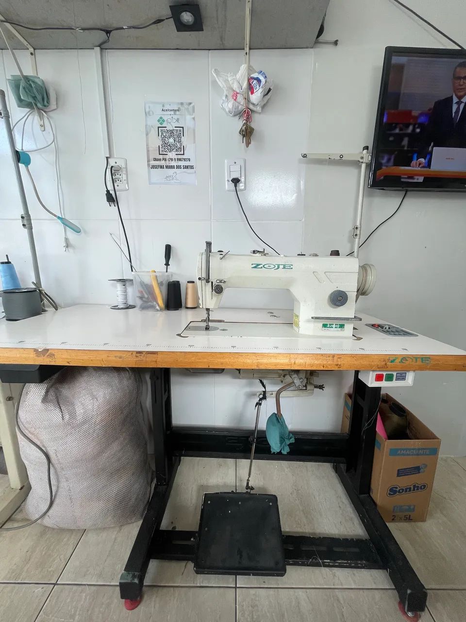 Máquina de Costura Reta Zoje