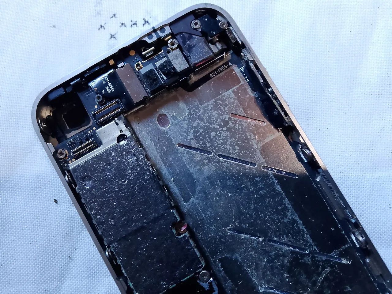 iPhone 4 32GB Para retirada de Peças Ou Conserto - Foto 2