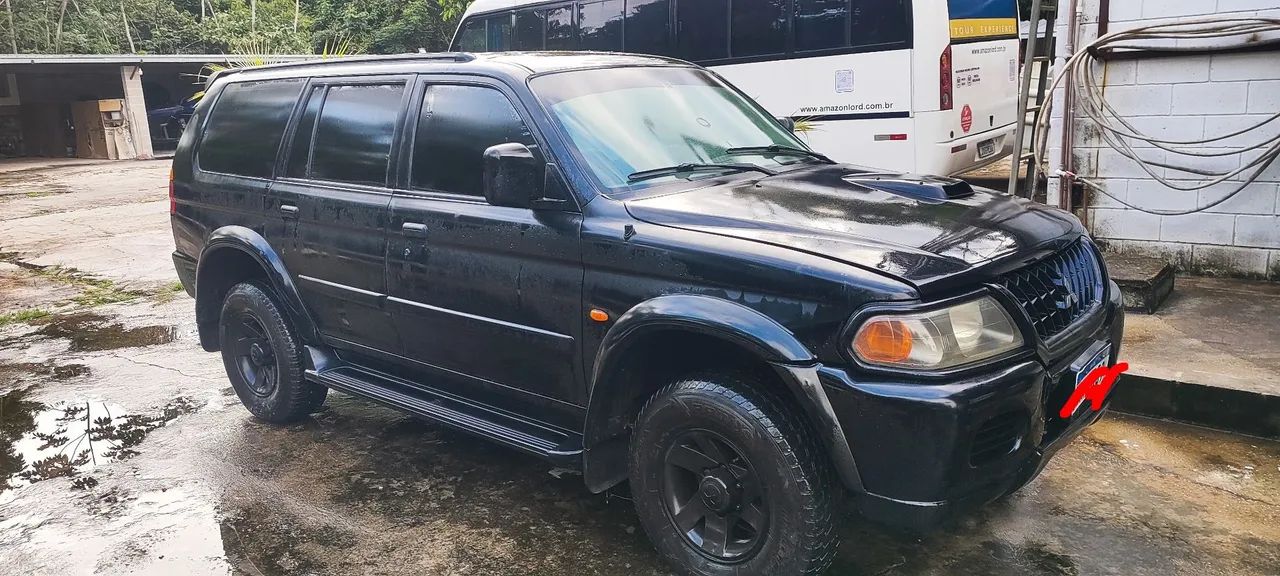 Mitsubishi Pajero Sport HPE 2.4 4X4 Diesel Aut. 2000