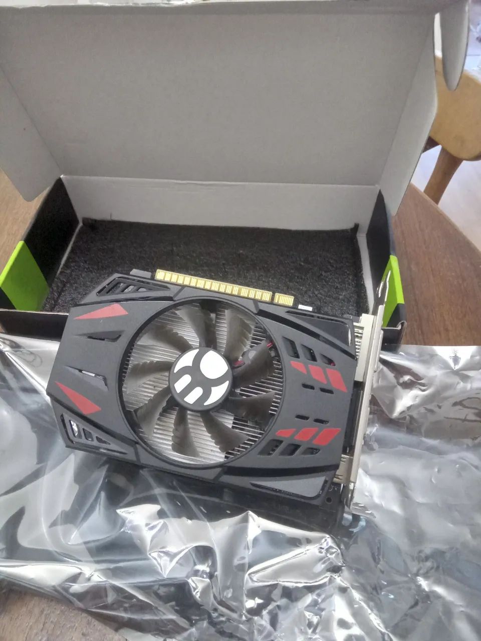 Placa de video 750MB 