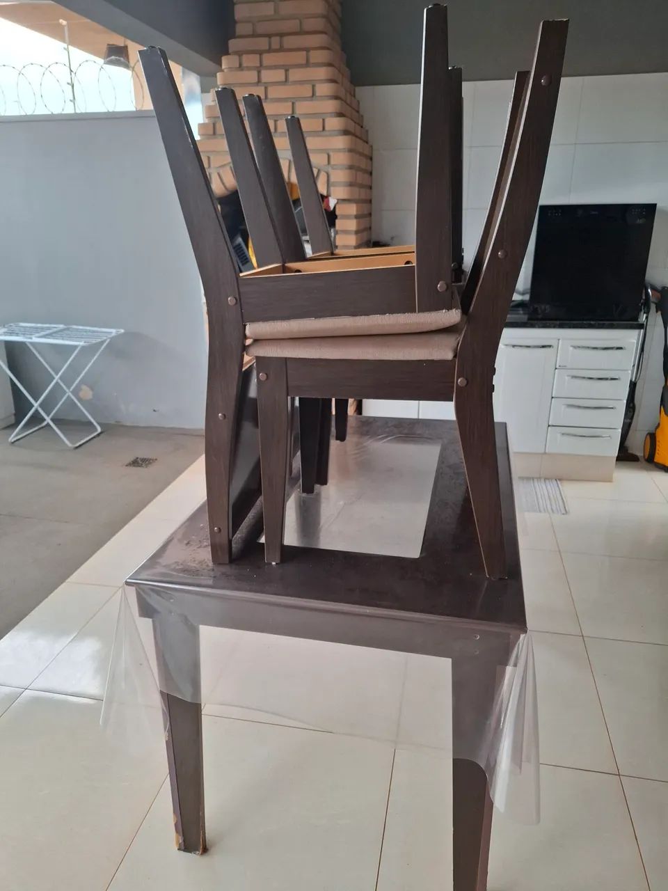 Mesa com 4 cadeiras - Foto 3