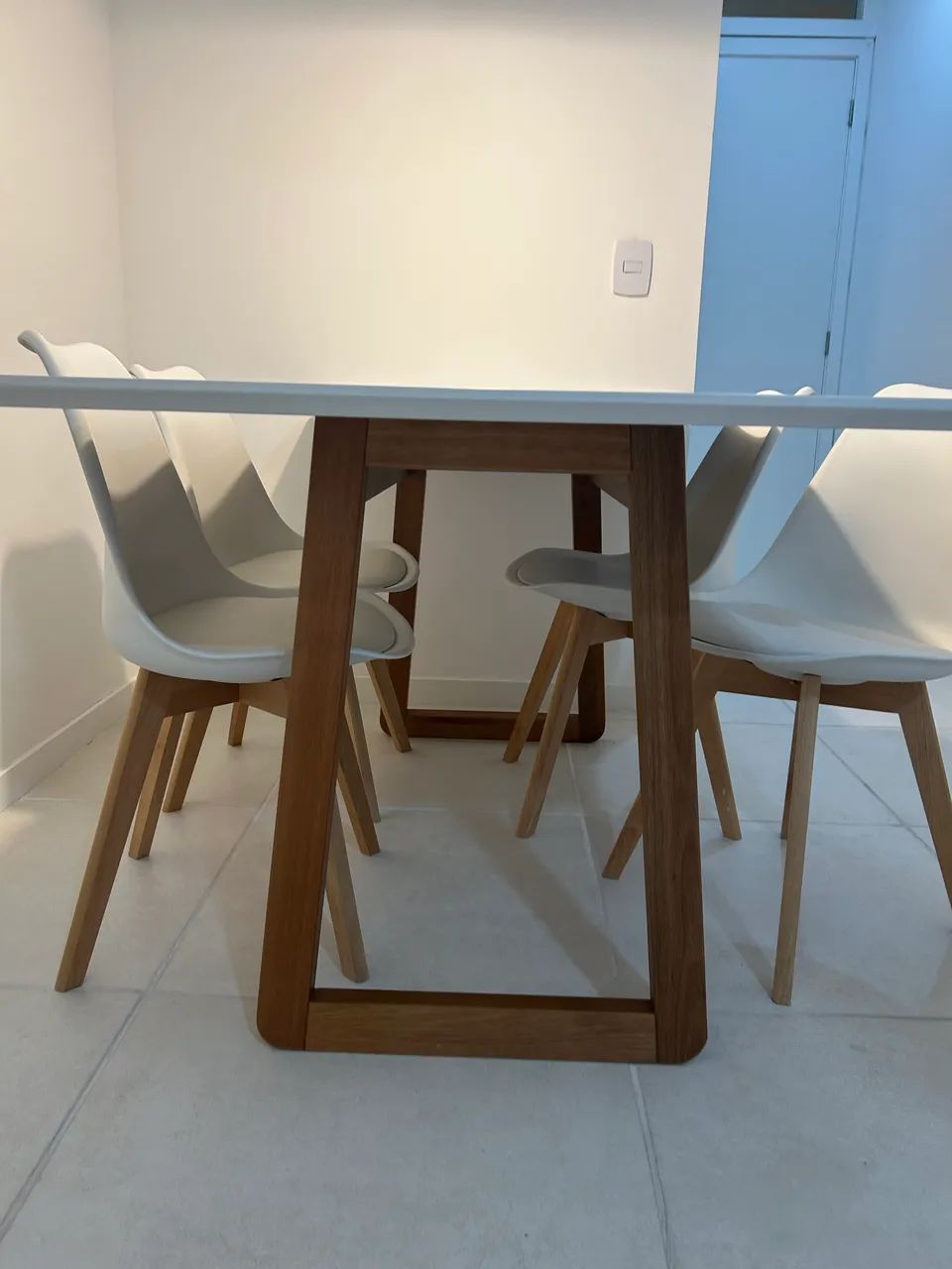 Mesa com cadeiras ( TOK STOK) - Foto 4