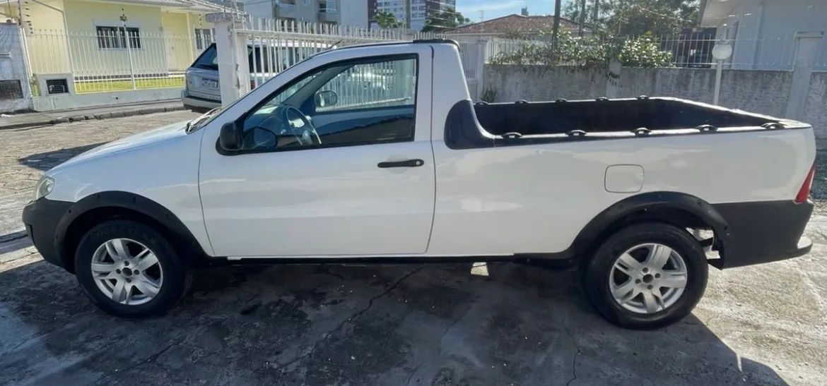Fiat Strada 1.4 MPI Fire Flex 8V CS 2012
