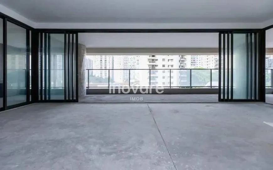 Amplitude e Exclusividade no bairro Campo Belo.