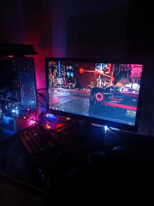 Vendo pc de entrada completo 