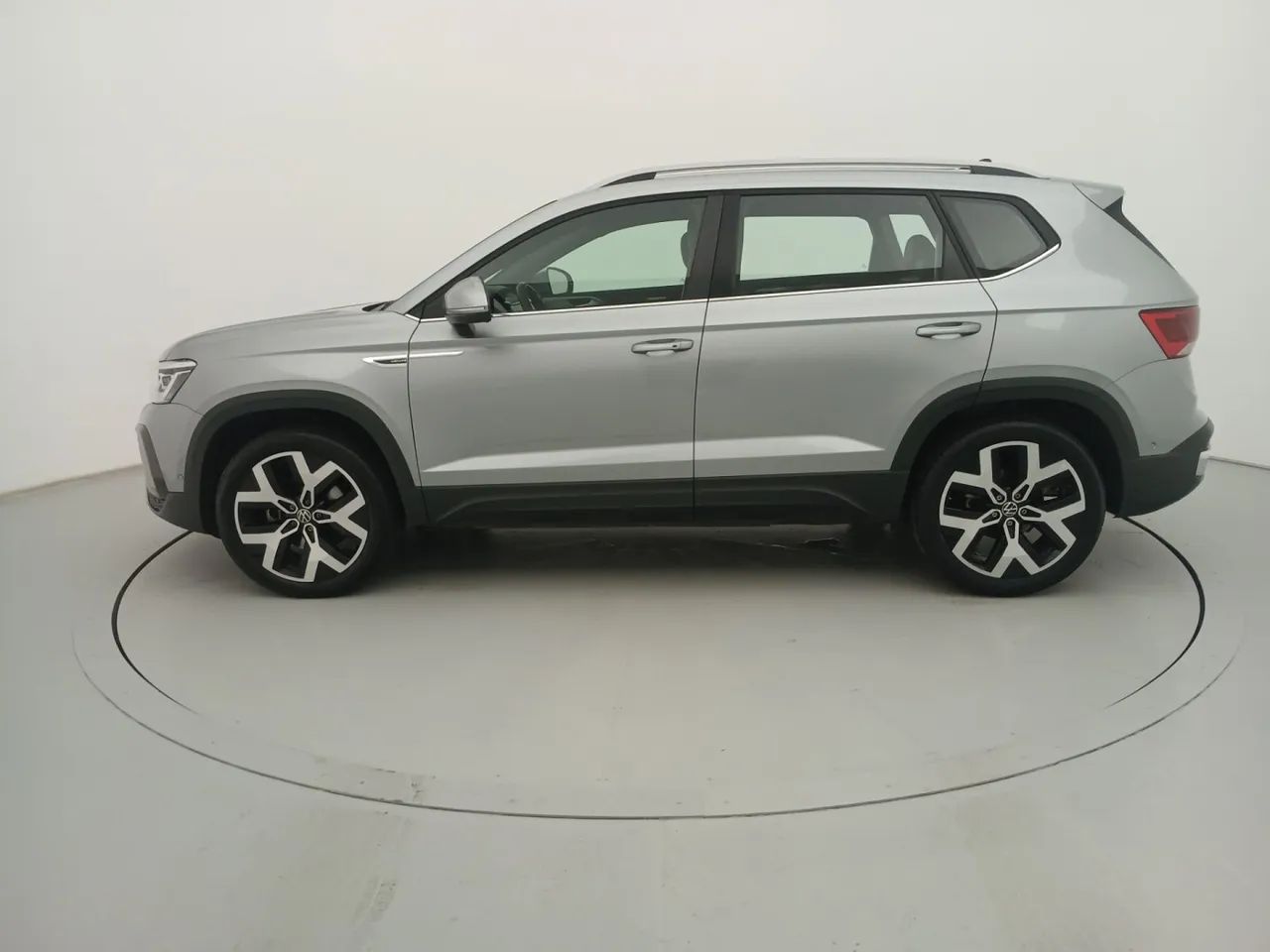 Volkswagen Taos Highline 1.4 250 TSI Flex Aut., foto 2 de 18