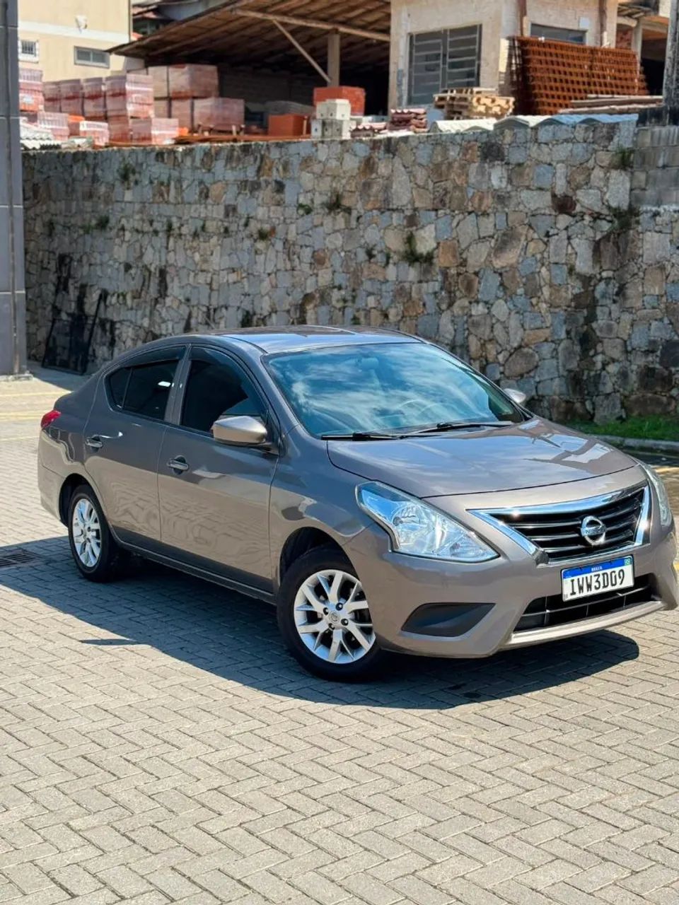 Nissan Versa S 1.0 12V Flexstart 4P Mec. 2016 - Foto 4