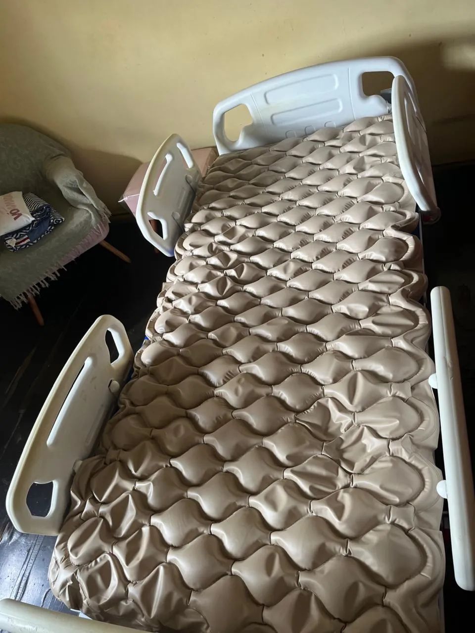 Cama hospitalar  - Foto 2