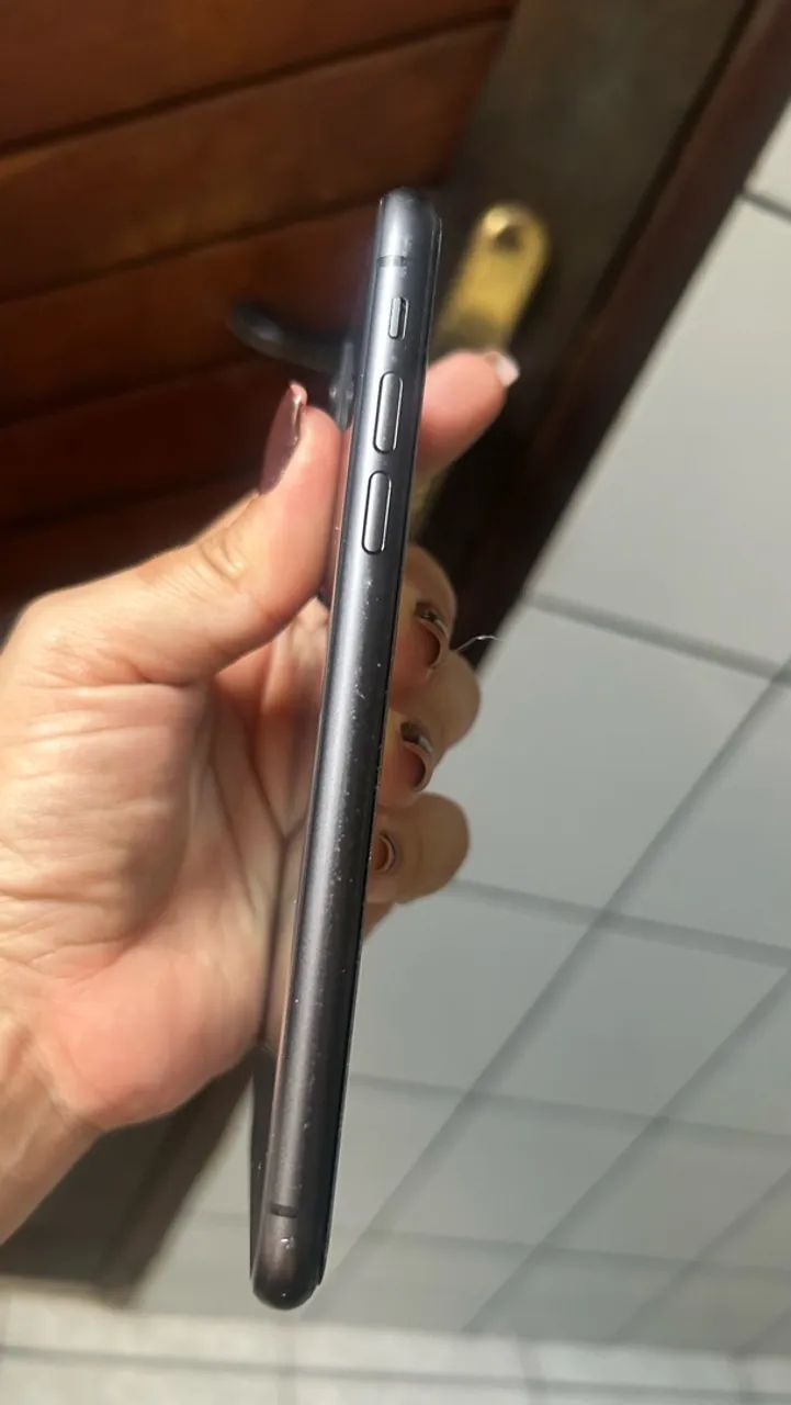 Iphone 11 128gb Preto Conservado - Foto 4