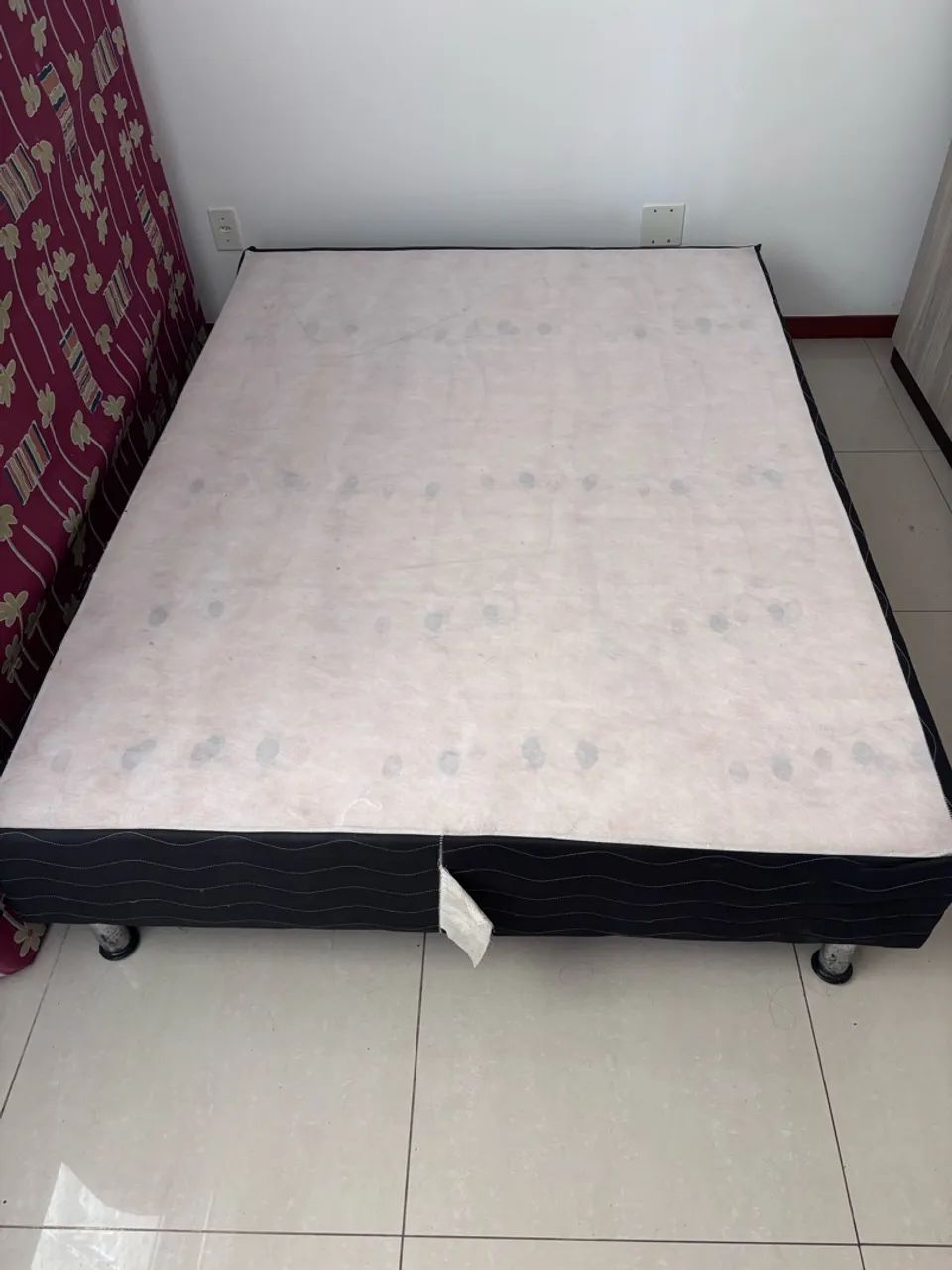 Cama + colchão de brinde (retirada)