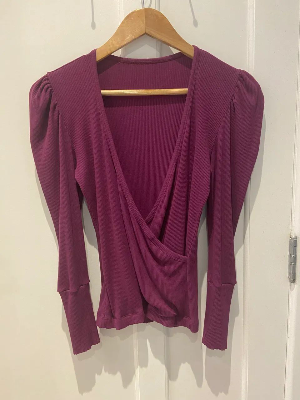 Blusa roxa manga longa 