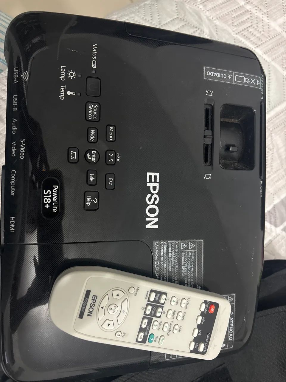 Projetor S18+ PowerLite com controle (2) 