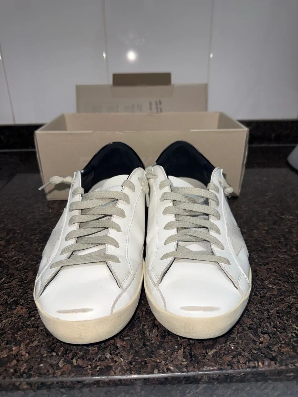 Tênis Golden Goose 41/42 - Foto 2