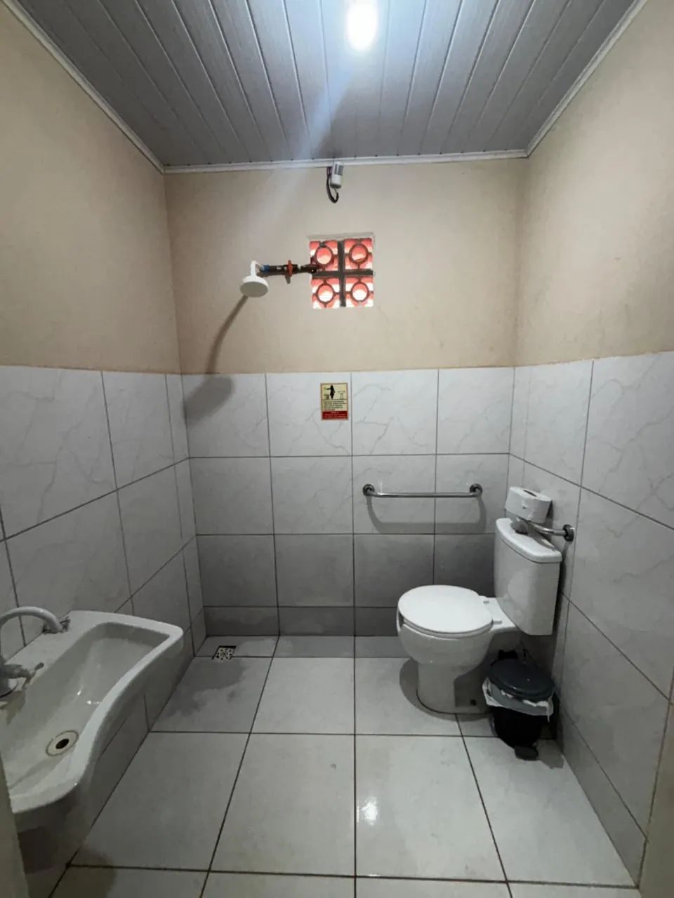 Alugo ponto comercial, sem os equipamentos, apenas o ponto. - Foto 2