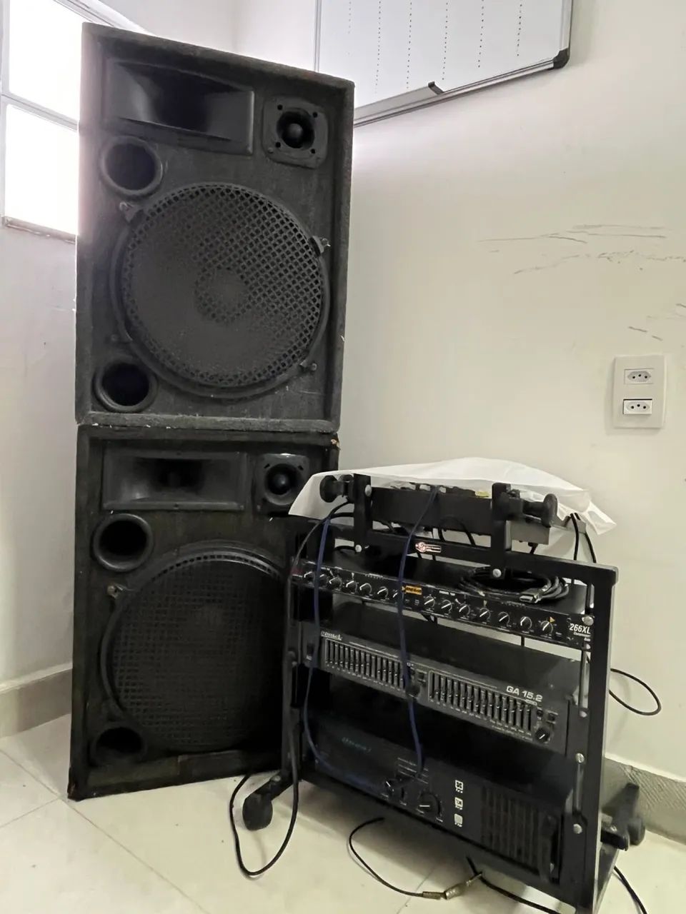 VENDO EQUIPAMENTO COMPLETO DE SOM R$2.000,00 - Foto 3