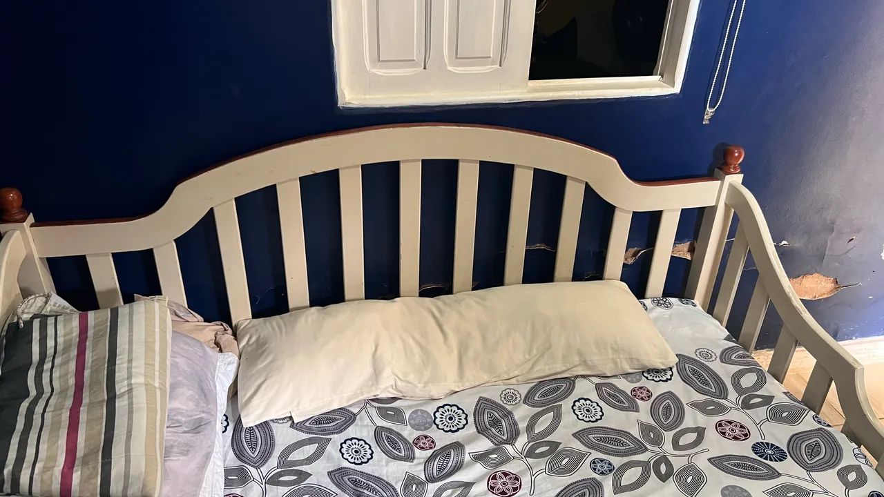 Sofá cama bicama, com colchão, madeira maciça  - Foto 4