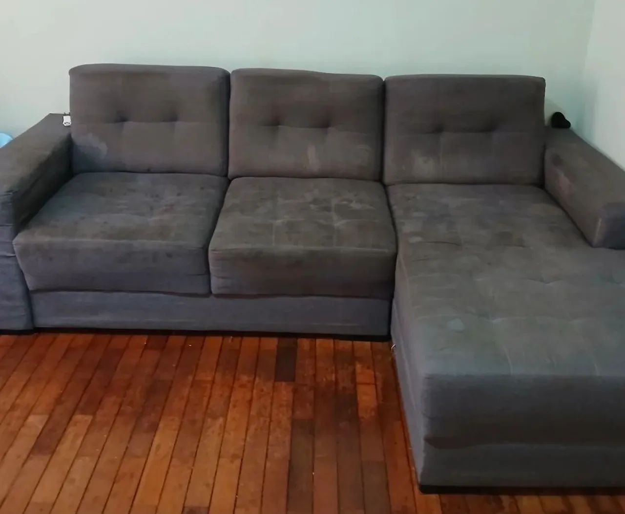 Vende-se Sofá com Chaise 