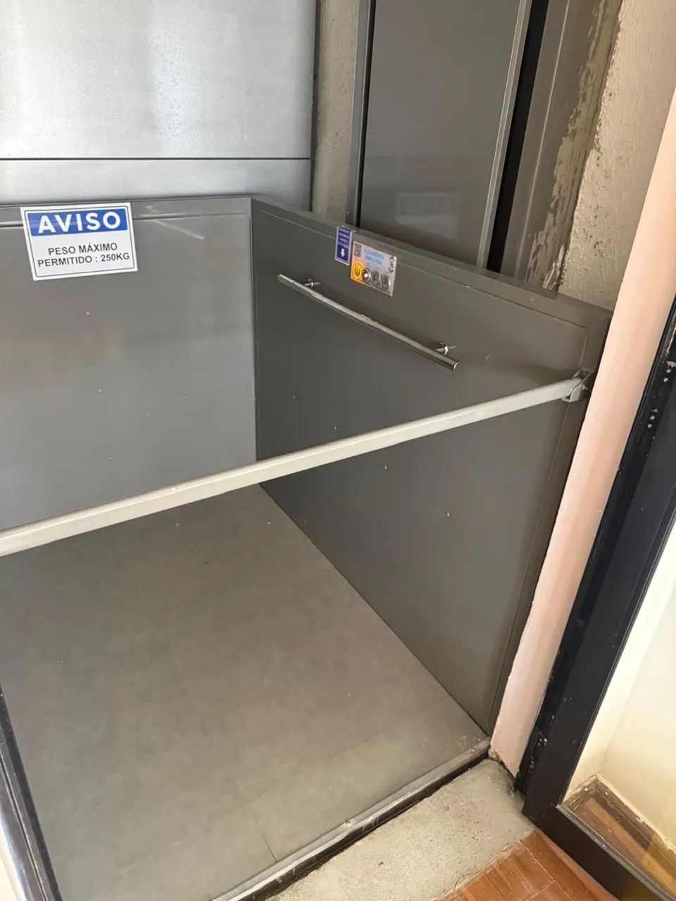 Elevador plataforma de acessibilidade  - Foto 3