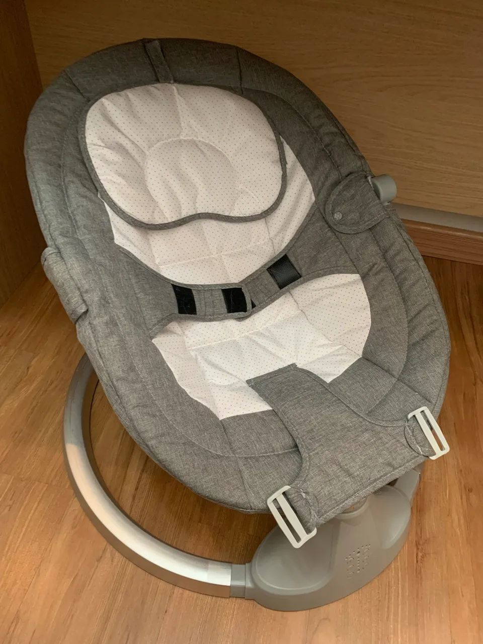 Cadeira de Bebê com Balanço Automático - Excelente Estado - Foto 3