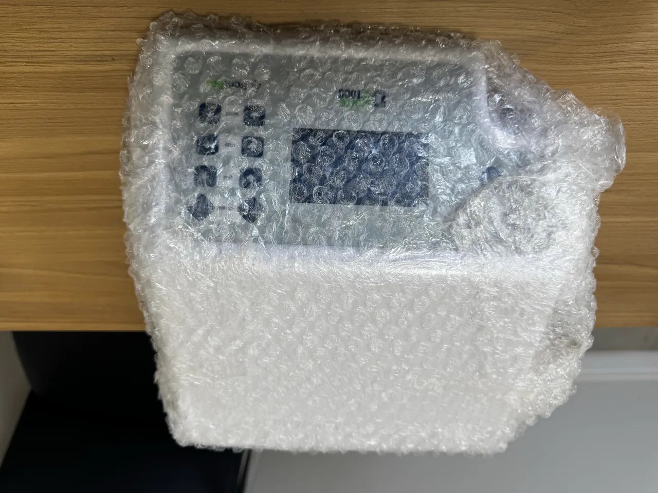 MOTOR IMPLANTE DENTFLEX DFORCE 1000 + Contra angulo - NOVO E LACRADO - Foto 4