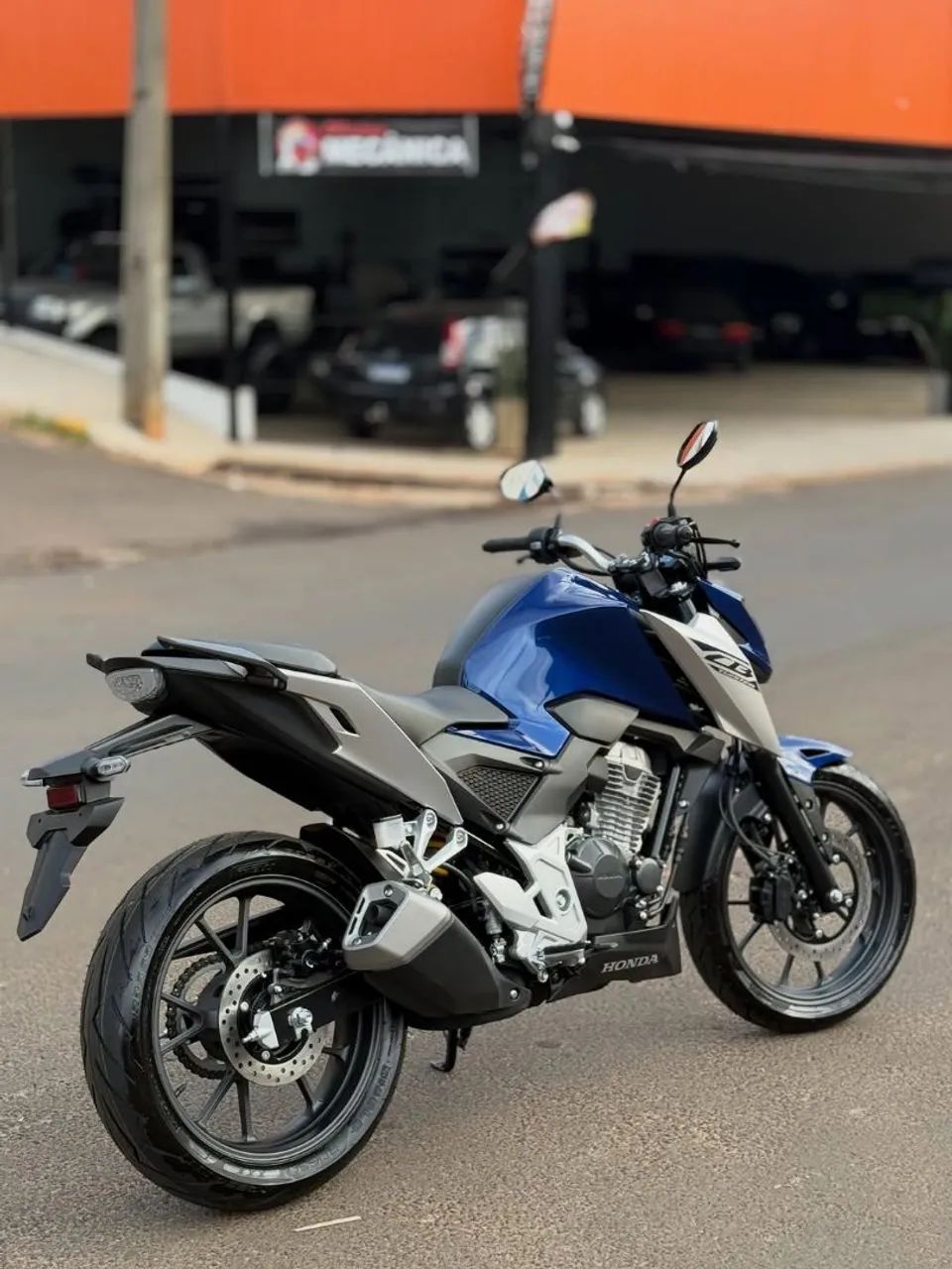 CB 300F 2026! - Foto 2