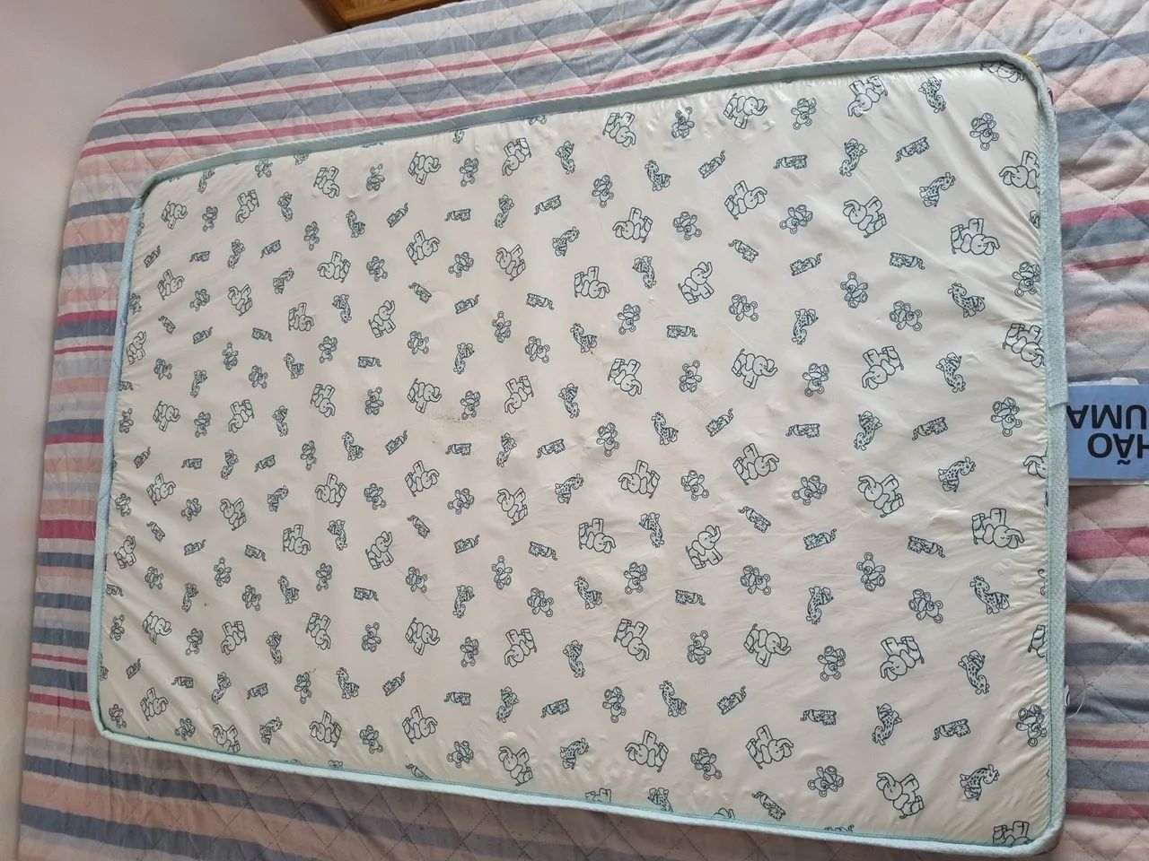COLCHAO BEBE COM TRAVESSEIRO ANTI SUFOCANTE - Foto 3